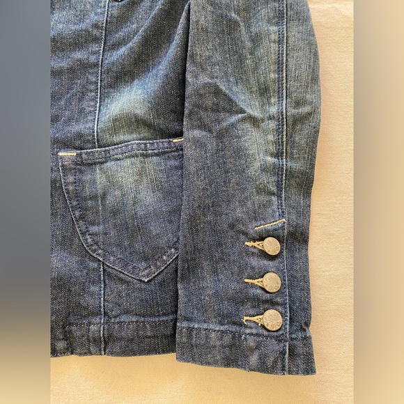 Levi's Jeans Dark Wash Blue Denim Blazer Style Jacket with Silver Buttons Medium - Picture 6 of 9